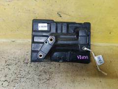 Подставка под аккумулятор 74431-50020 на Toyota Celsior UCF21 Фото 2