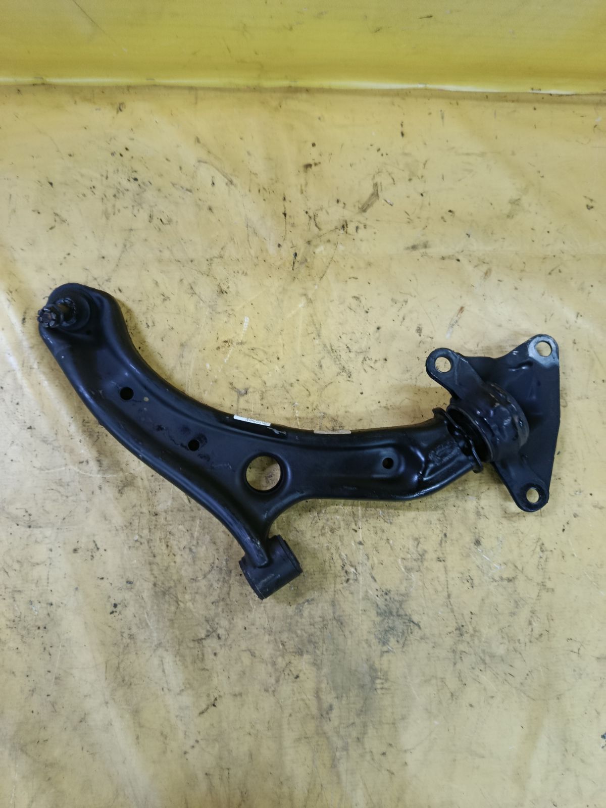 Рычаг на Honda Fit GE6 L13A Фото 1