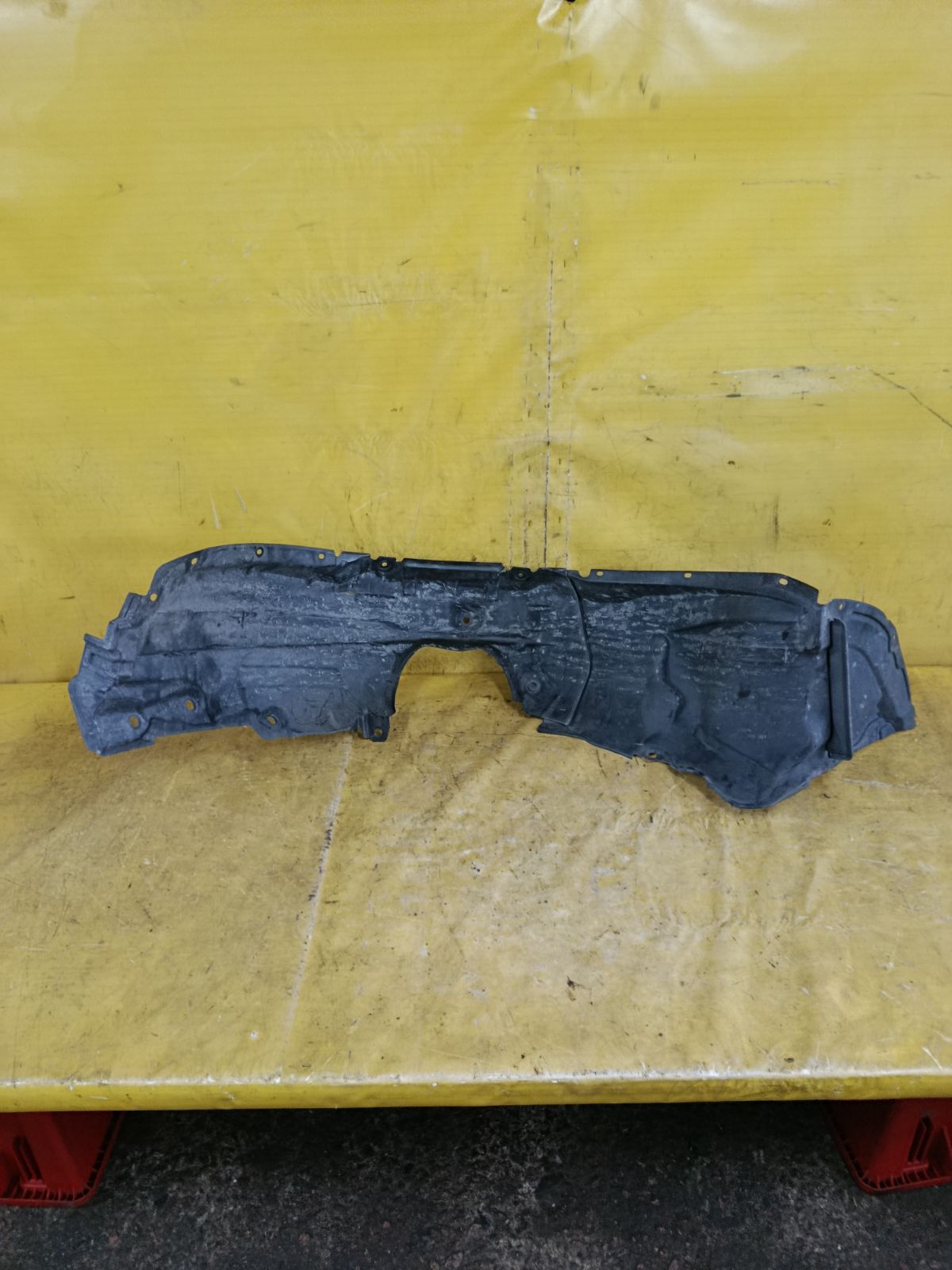 Подкрылок на Mazda Axela BL5FW ZY-VE Фото 1