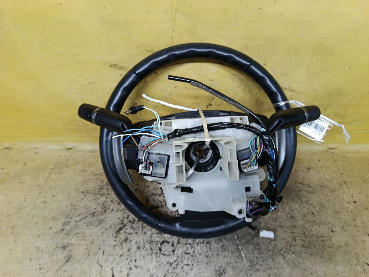 Руль на Mazda Axela BLEFP Фото 5