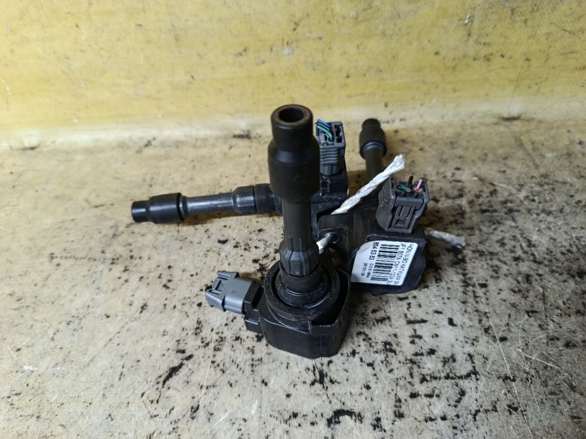 Катушка зажигания CM11-122A на Honda N-Box JF1 S07A Фото 1