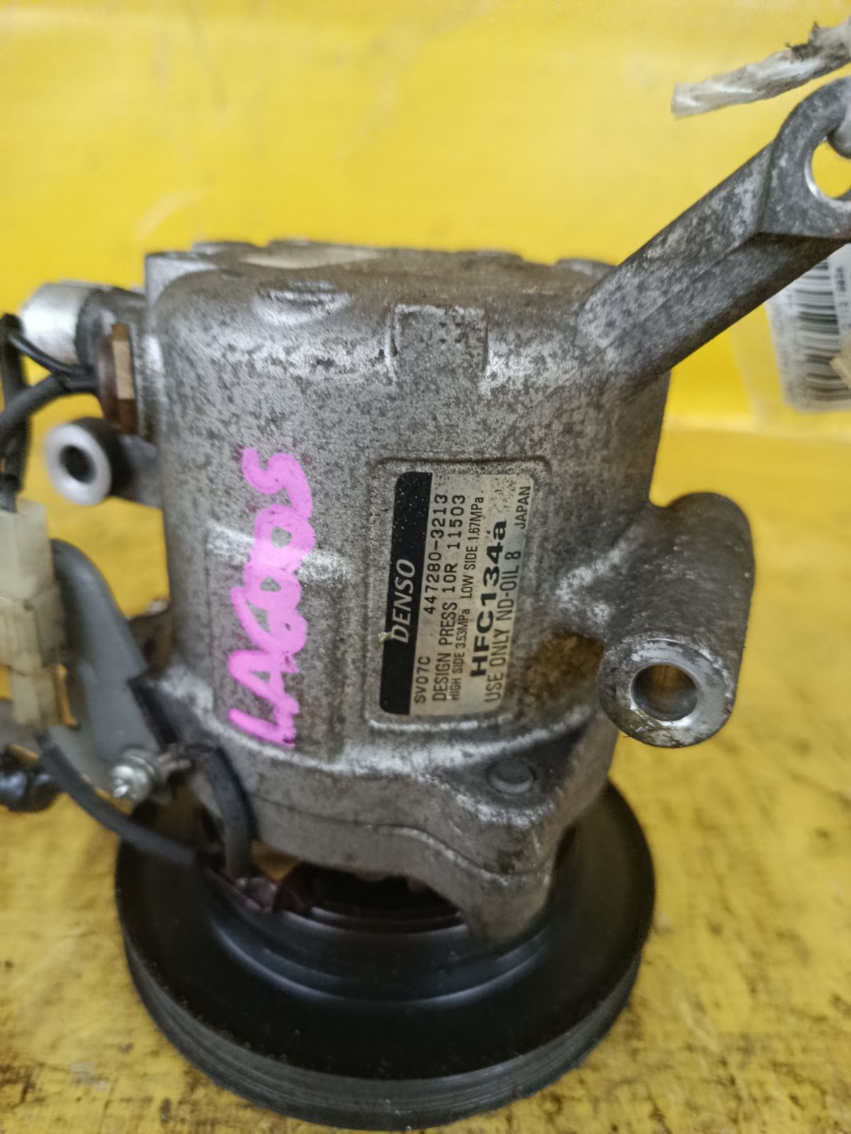 Компрессор кондиционера 447280-3213 на Daihatsu Tanto LA600S KF-VE Фото 3