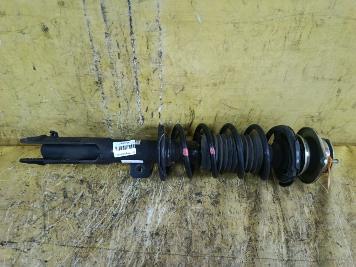 Стойка амортизатора 48510-B2D11 на Daihatsu Tanto LA600S KF-VE Фото 1