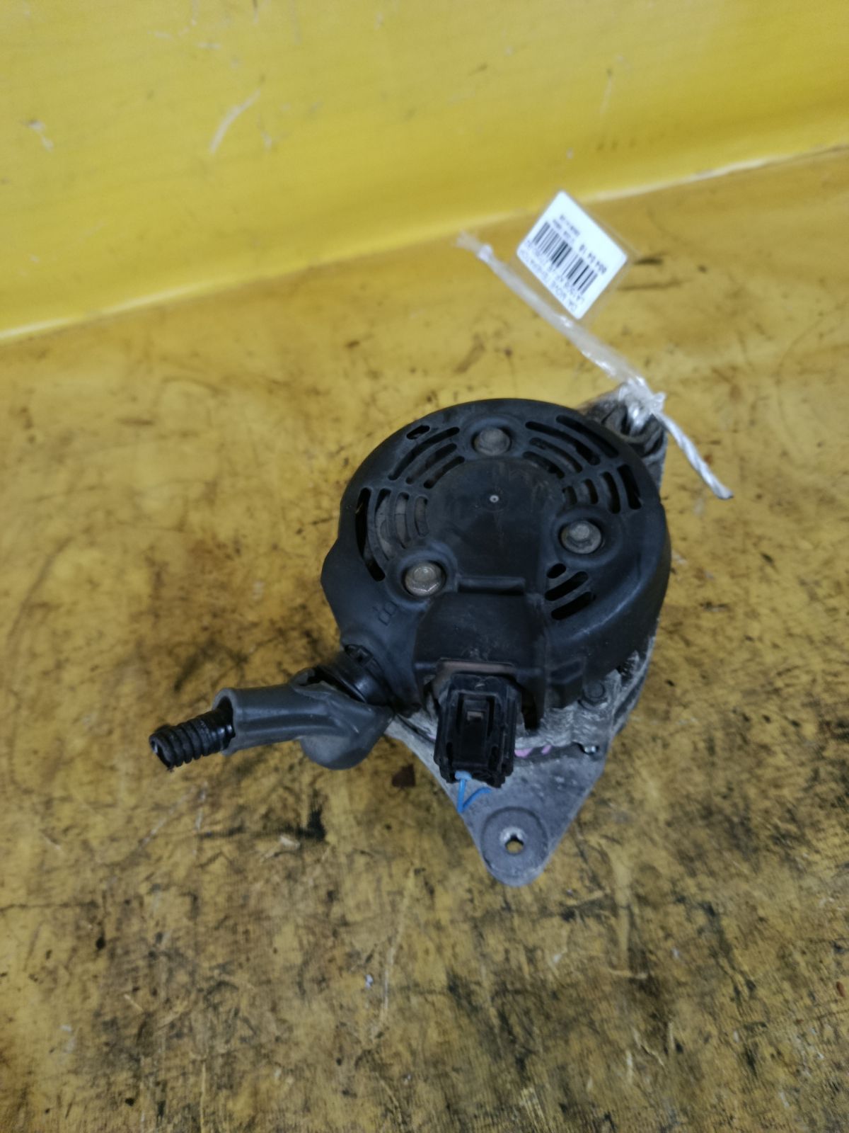 Генератор 27060-B2150 на Daihatsu Move LA150S KF-VE Фото 2