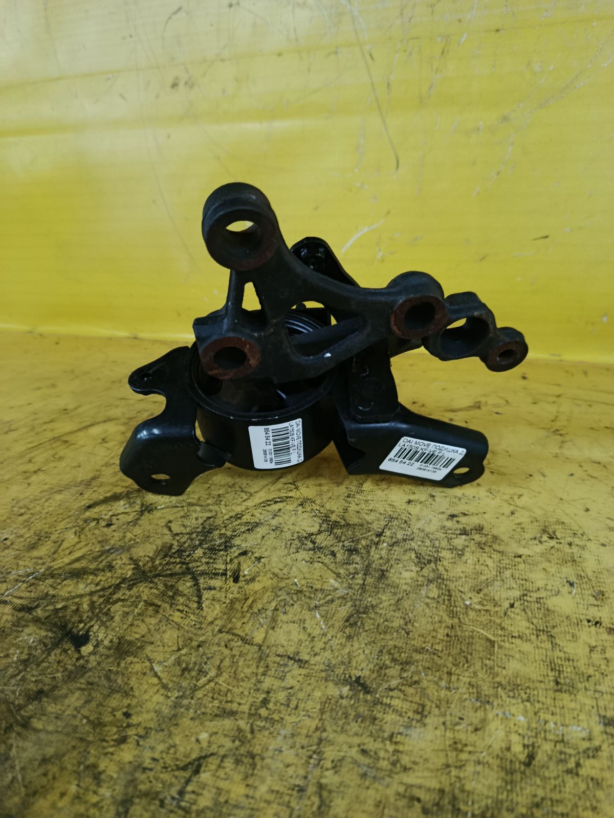 Подушка двигателя на Daihatsu Move LA150S KF-VE Фото 4