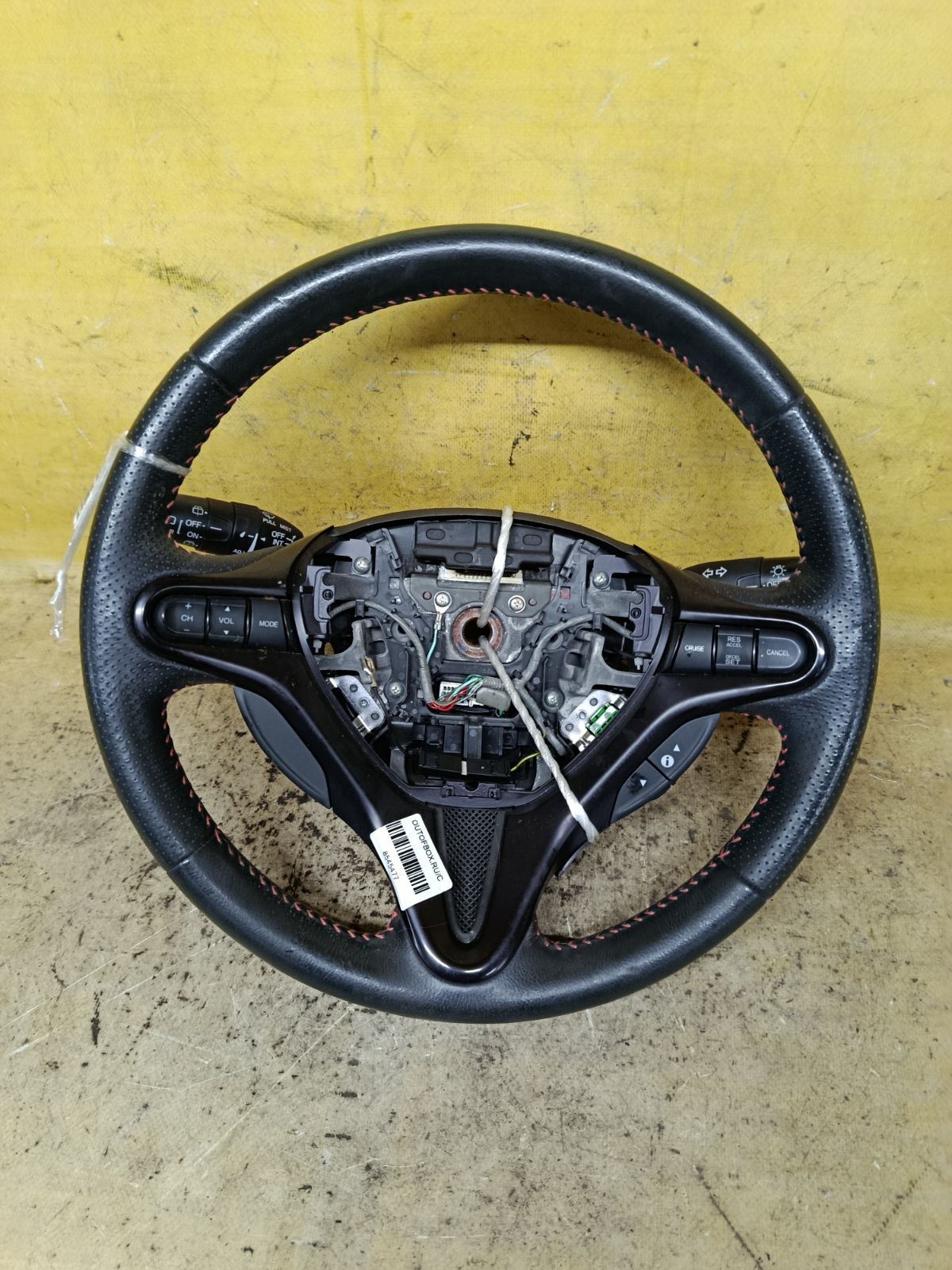 Руль на Honda Fit Hybrid GP1 Фото 1