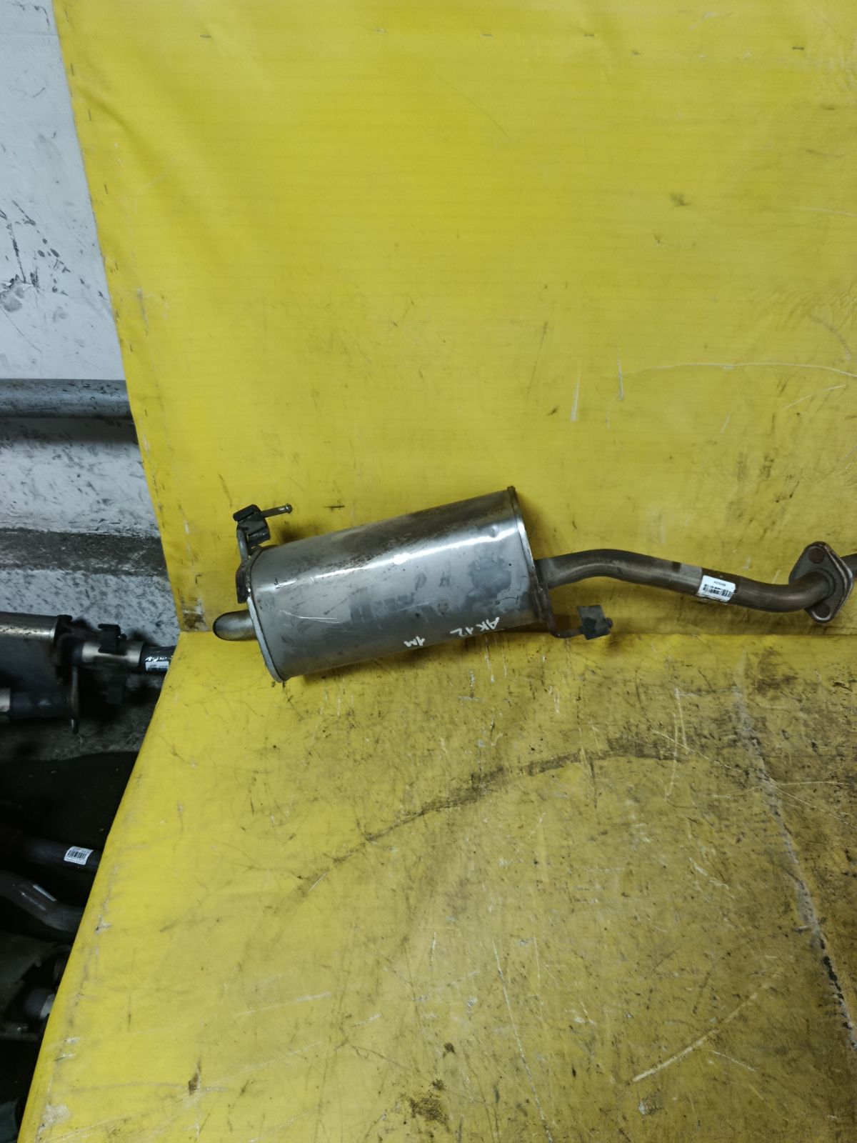 Глушитель на Nissan March AK12 CR12DE Фото 3