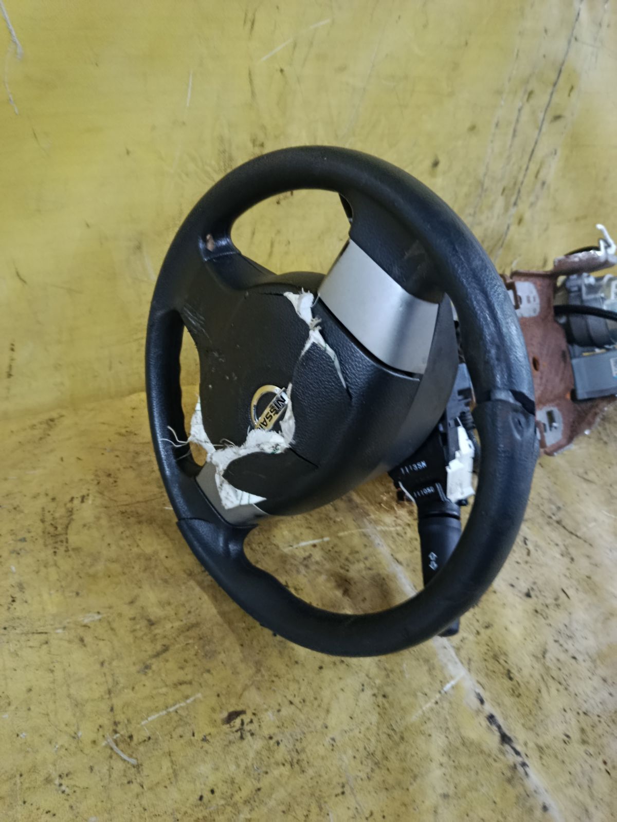 Рулевая колонка на Nissan Note E11 Фото 3