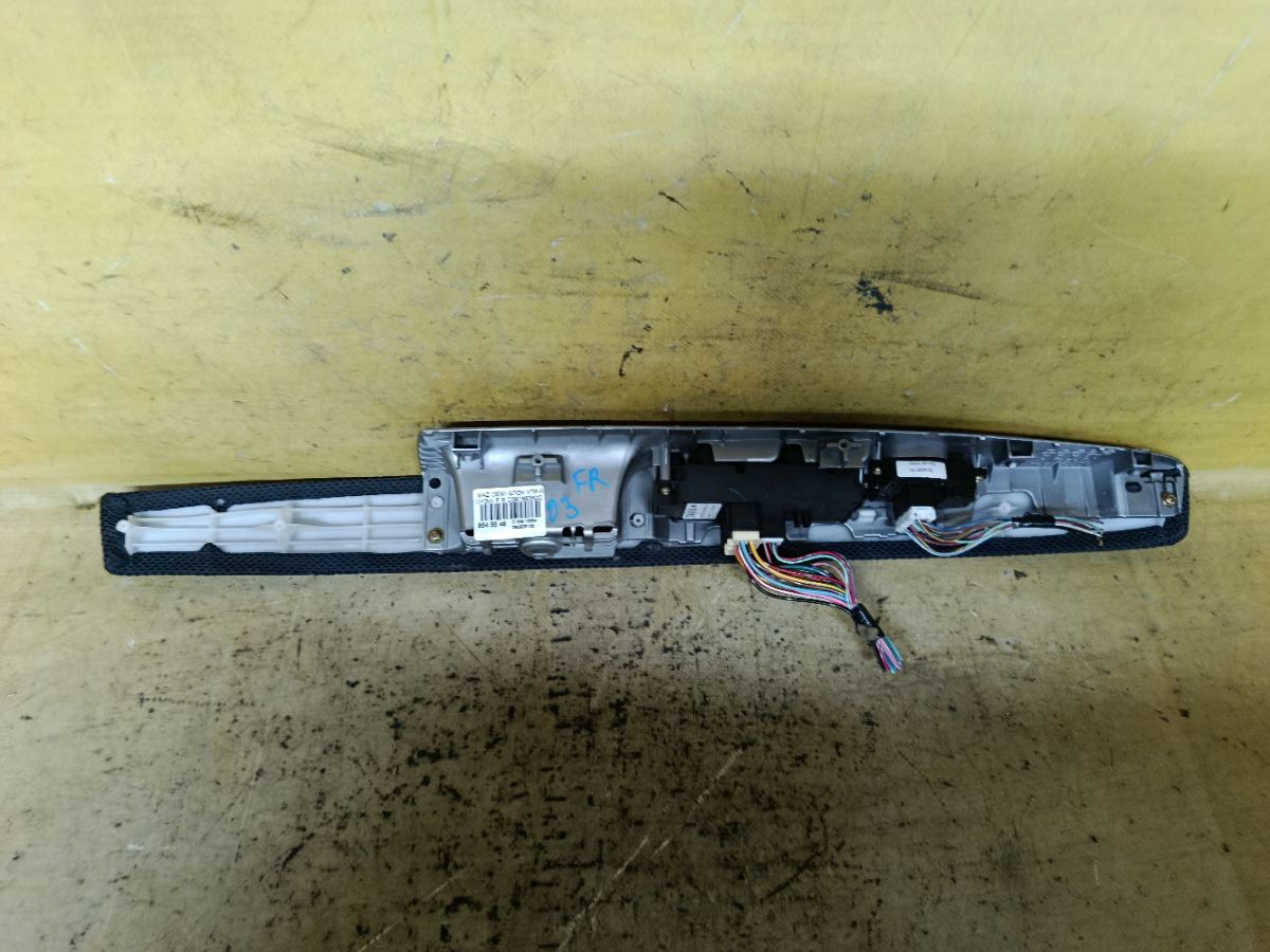 Блок упр-я стеклоподъемниками D39766350C на Mazda Demio DY3W Фото 3
