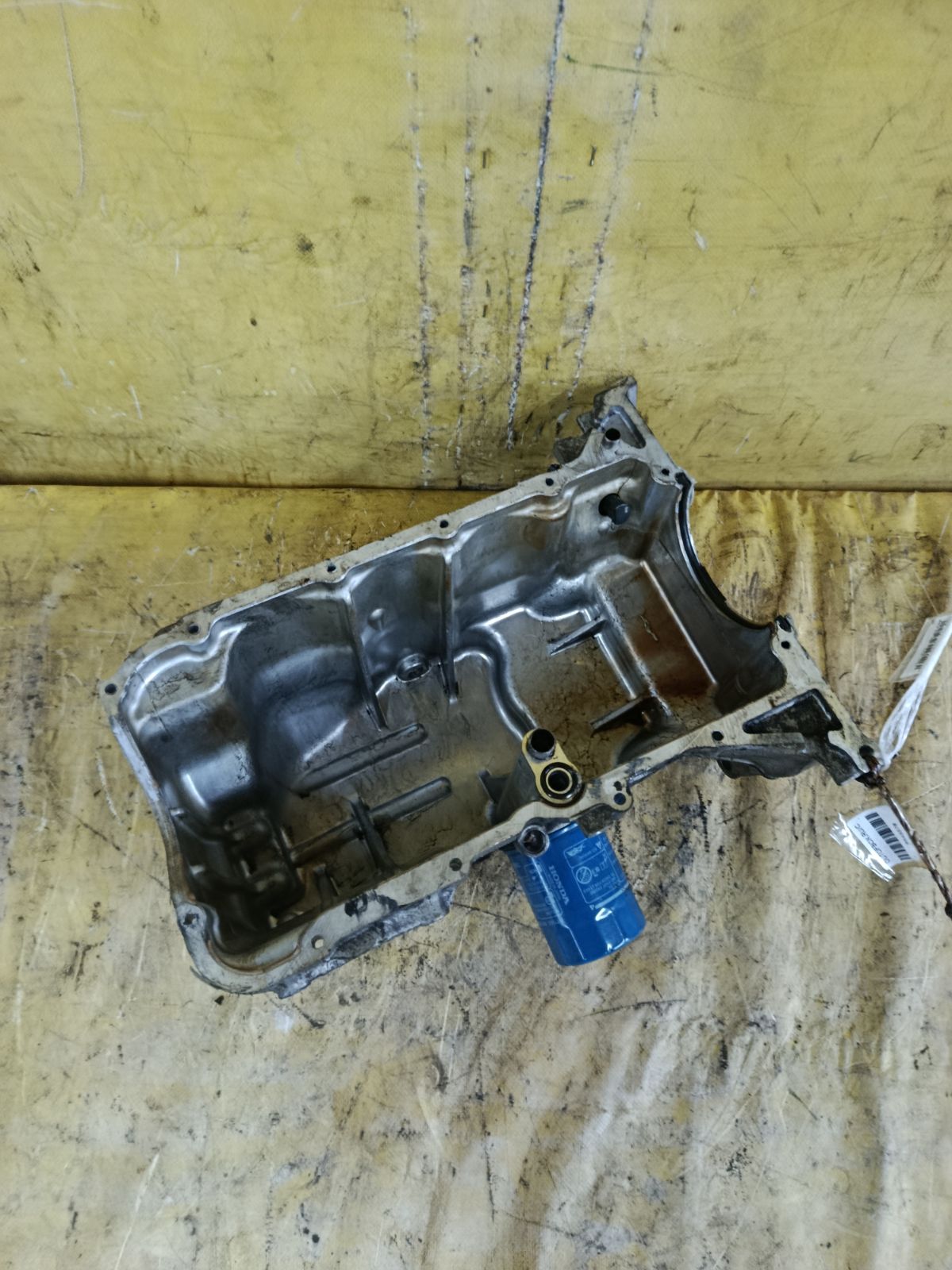 Поддон на Honda Fit Shuttle Hybrid GP2 LDA Фото 1
