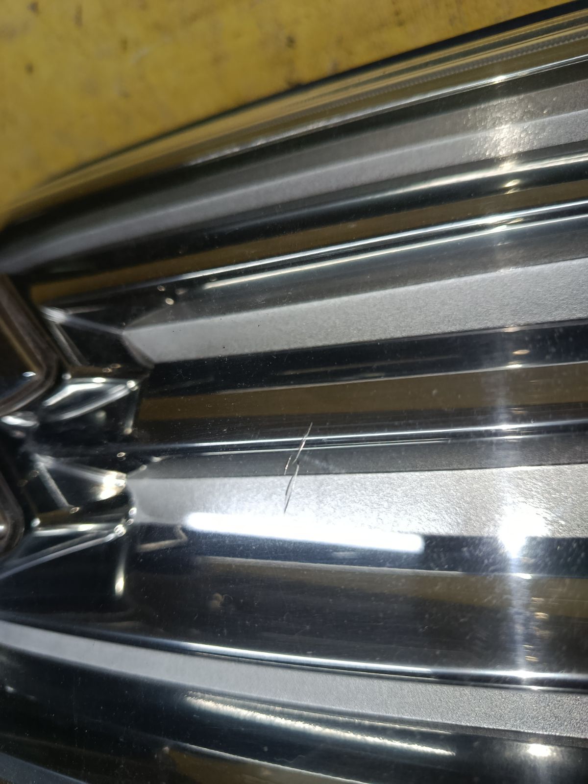 Решетка радиатора 72110-54M0 на Suzuki Solio MA15S Фото 2