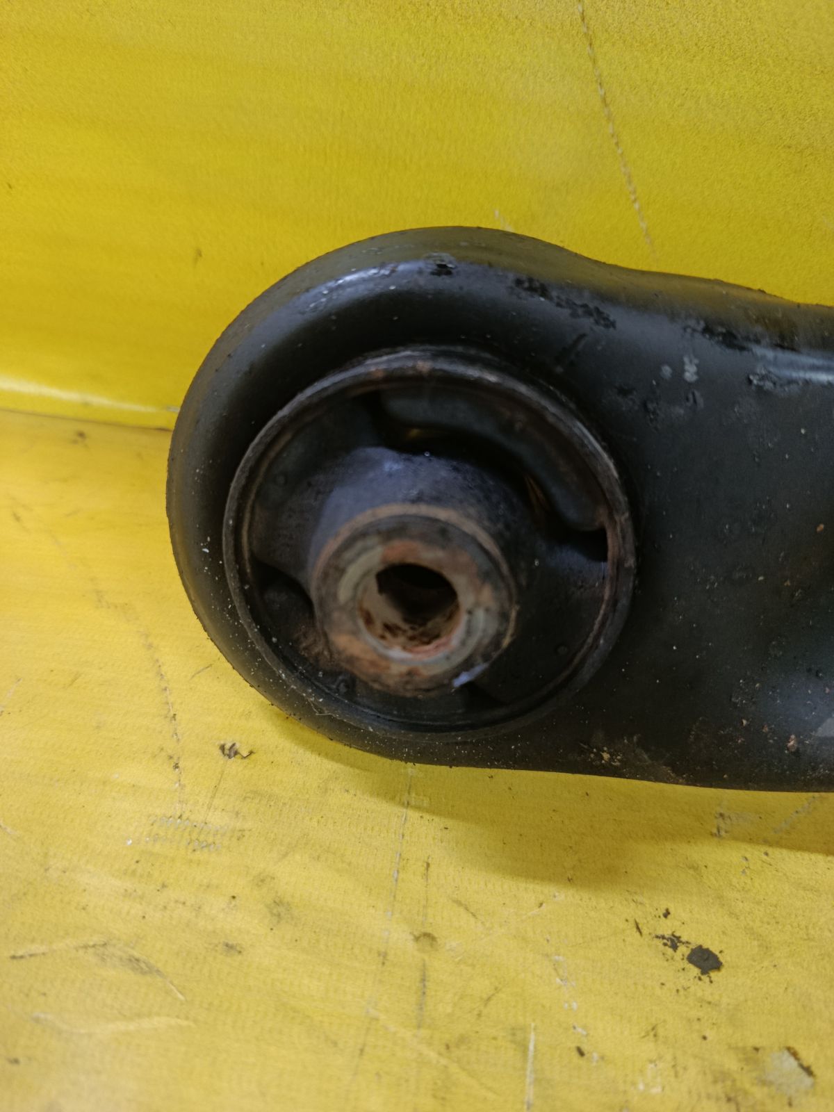 Рычаг на Suzuki Solio MA15S K12B Фото 2
