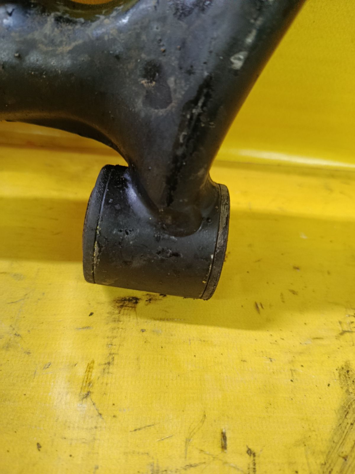 Рычаг на Suzuki Solio MA15S K12B Фото 3
