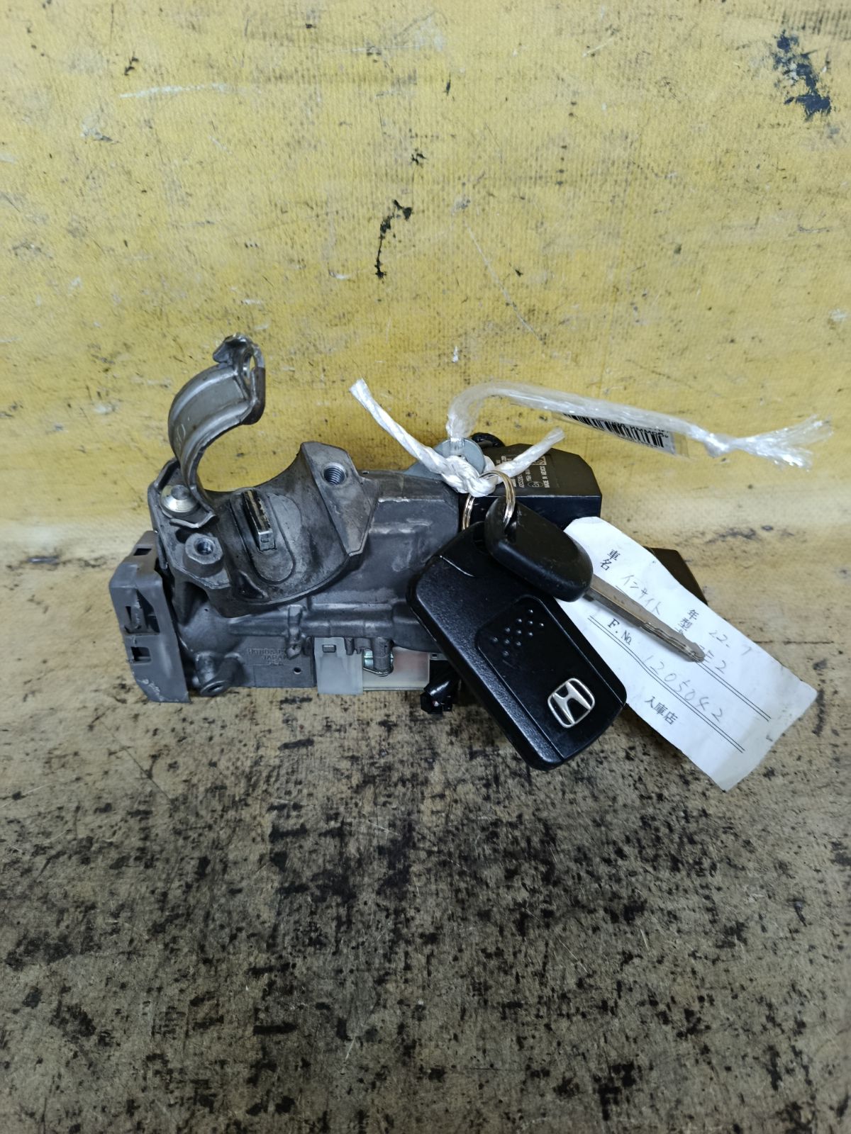 Замок зажигания на Honda Insight ZE2 Фото 1