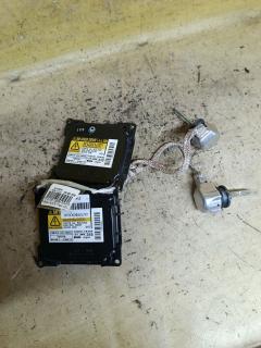 Блок розжига ксенона на Toyota Prius NHW20 85967-24010