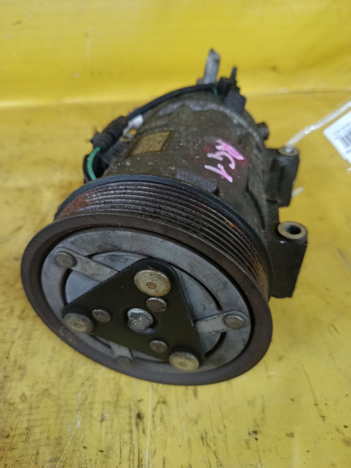 Компрессор кондиционера 38800-RTA-017 на Honda Stepwgn RG1 K20A Фото 4