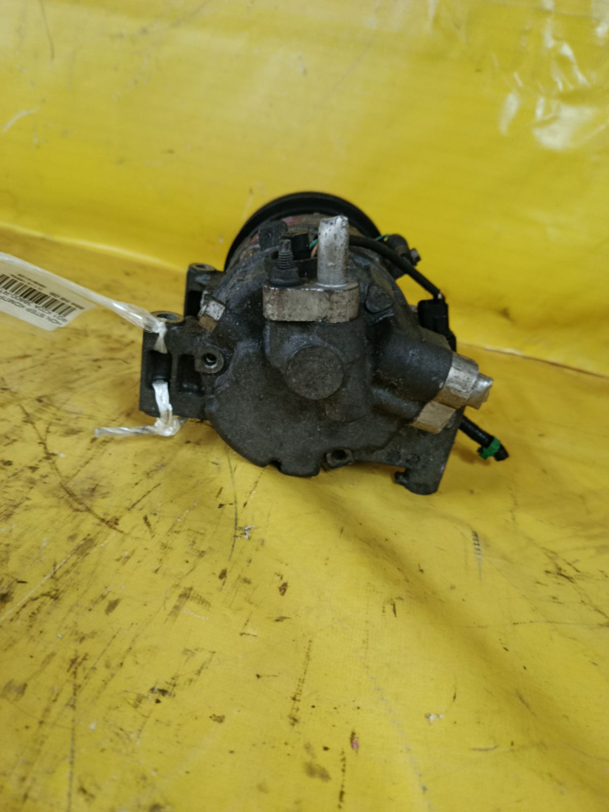 Компрессор кондиционера 38800-RTA-017 на Honda Stepwgn RG1 K20A Фото 5