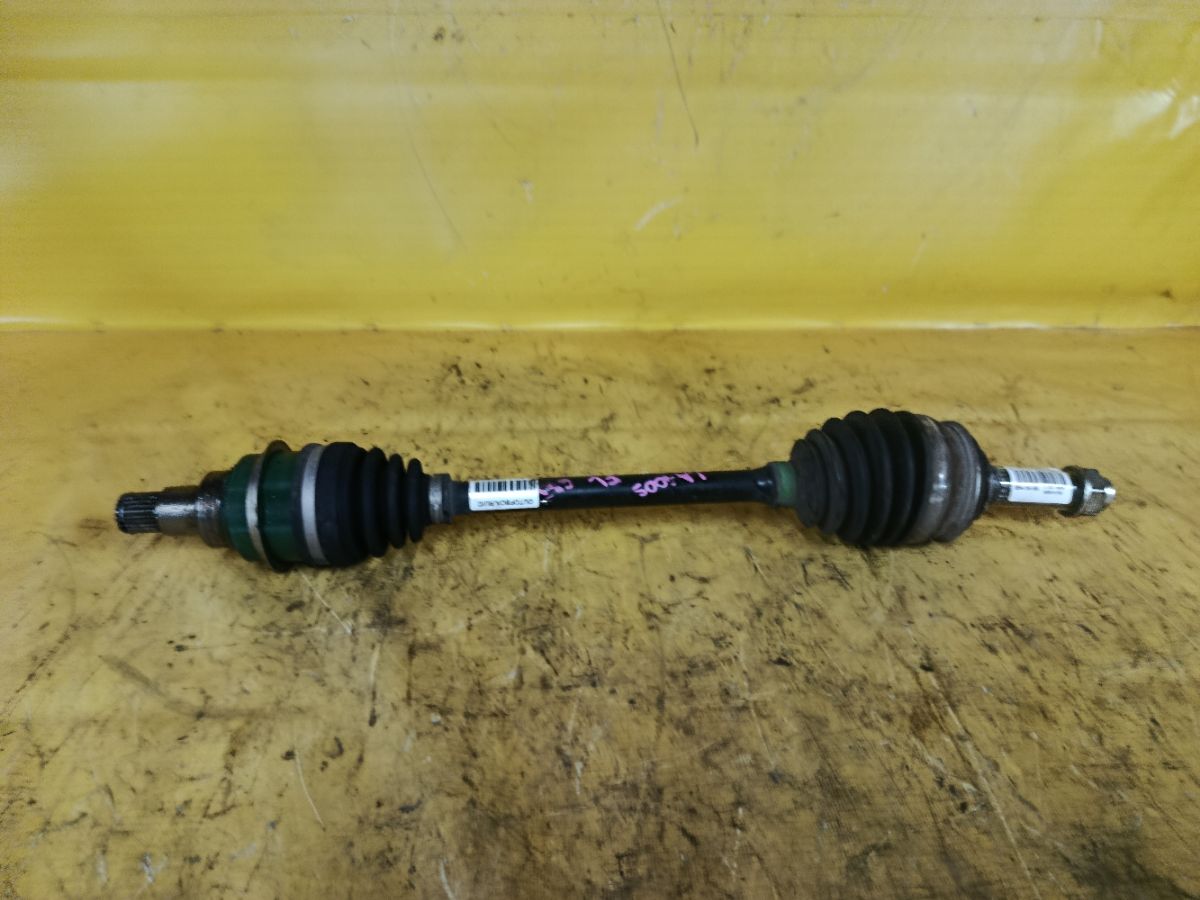 Привод на Daihatsu Move LA100S KF-VE Фото 1