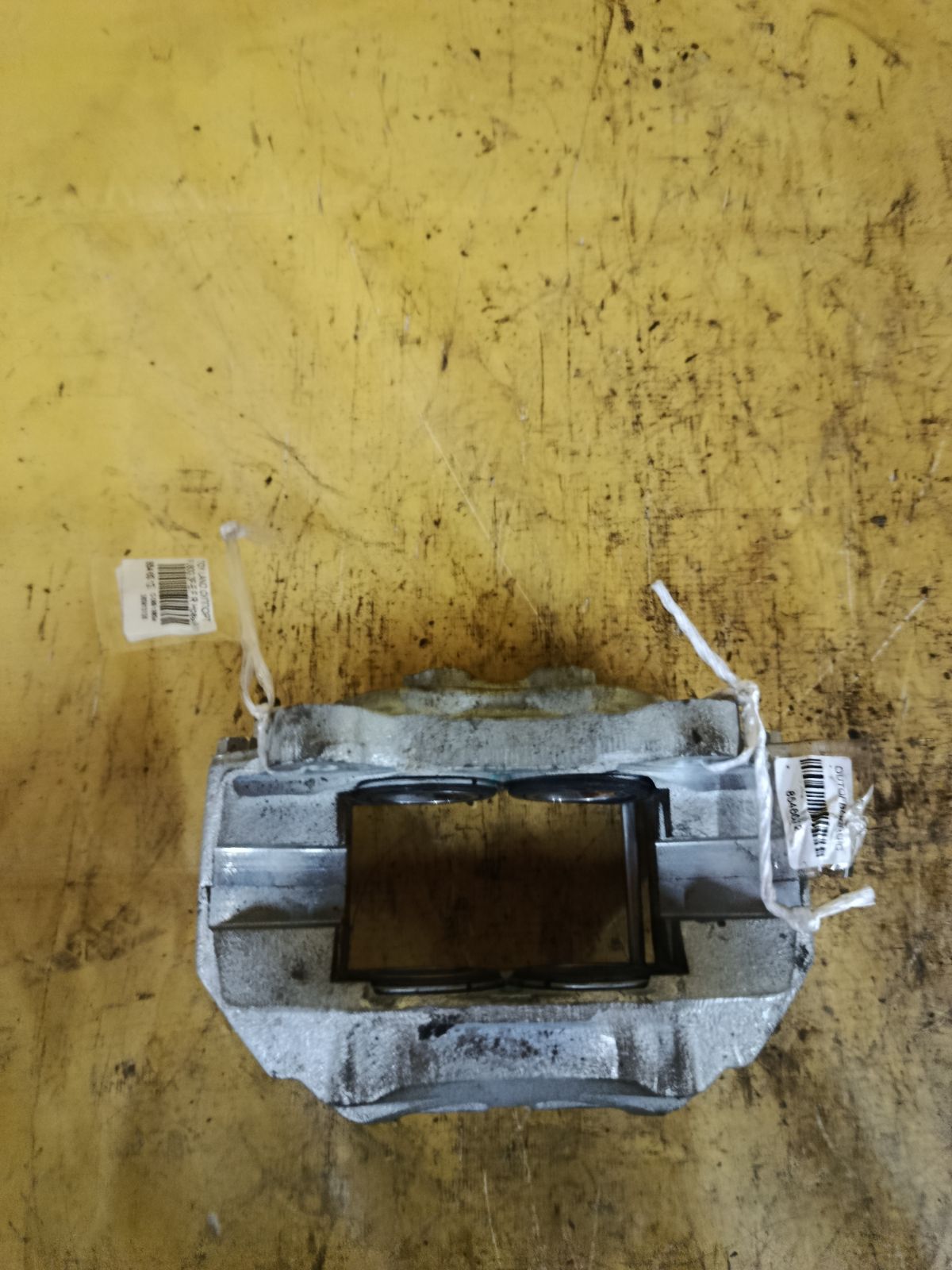 Суппорт на Toyota Land Cruiser FJ80G 3F-E Фото 2