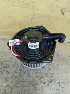 Мотор печки на Honda Stepwgn RG4