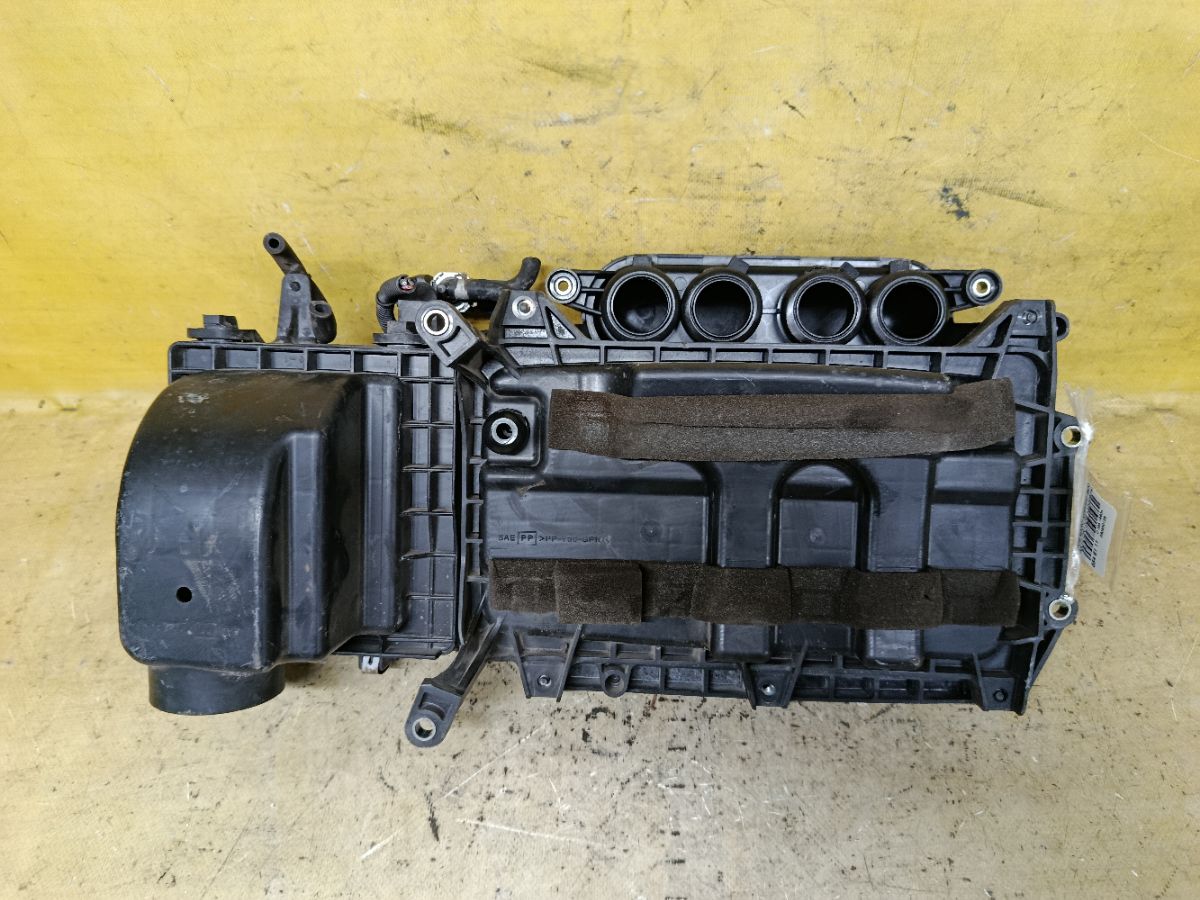 Корпус воздушного фильтра на Nissan March AK12 CR12DE Фото 2