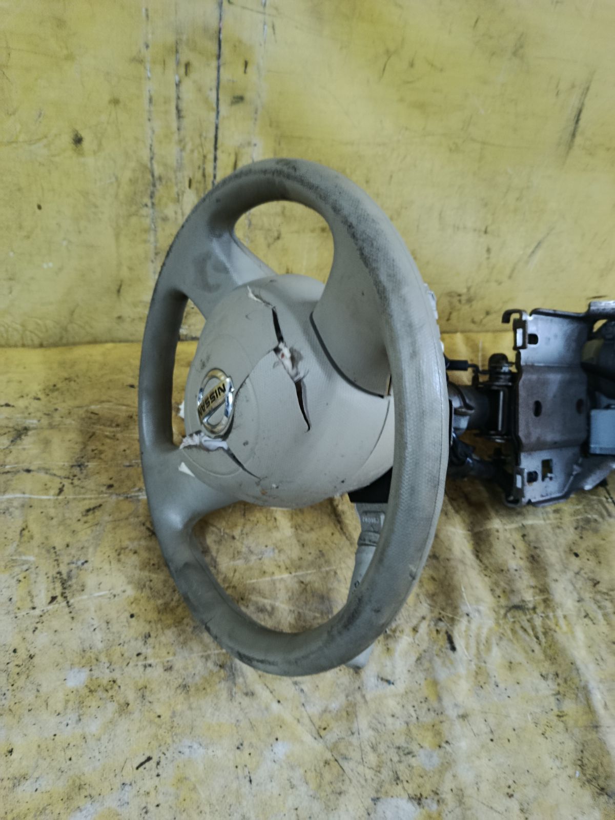 Рулевая колонка на Nissan March AK12 Фото 3