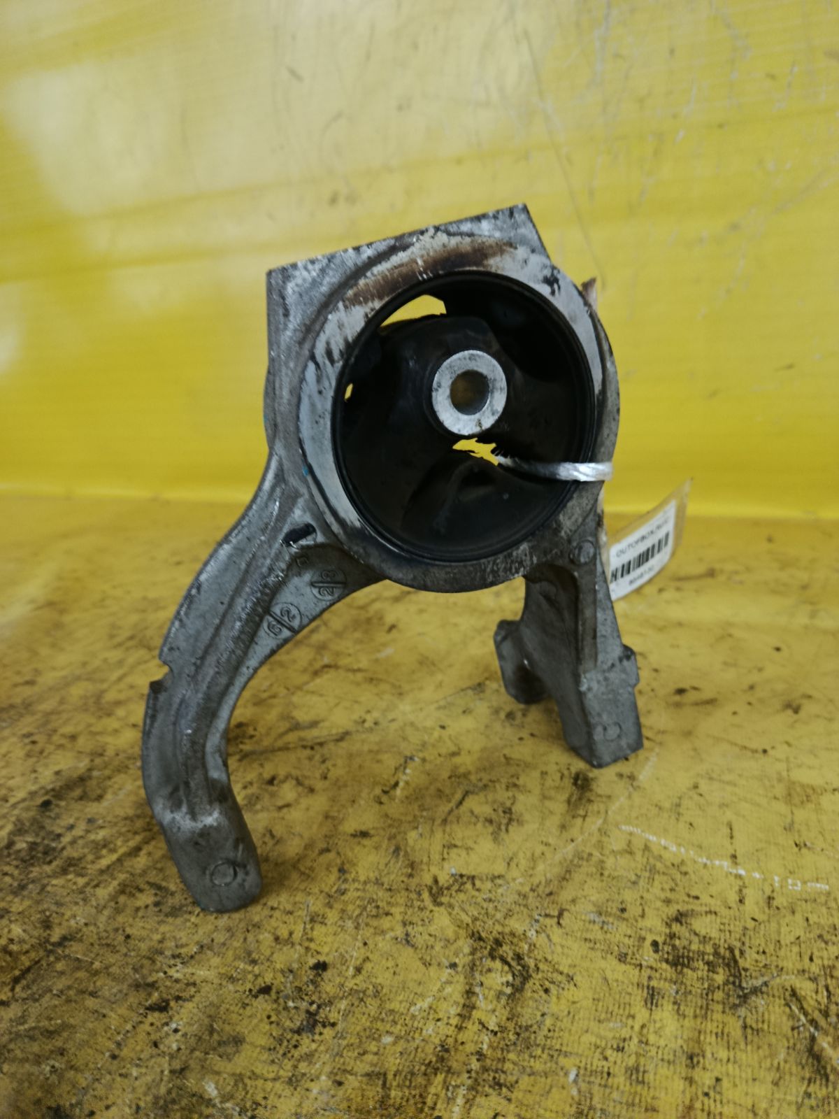 Подушка двигателя на Honda Elysion RR1 K24A Фото 3