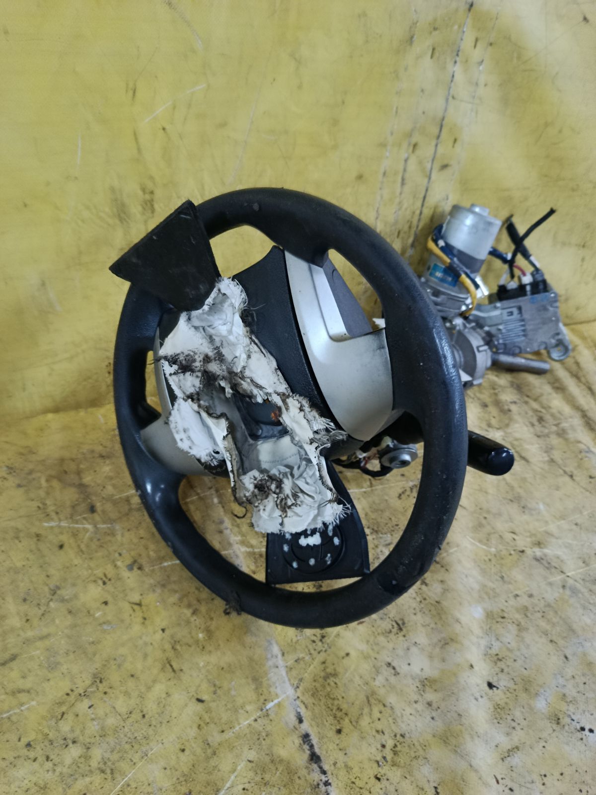 Рулевая колонка на Toyota Noah ZRR70G Фото 3