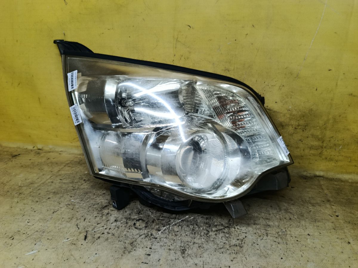 Фара 28-221 28-221, на Toyota Noah ZRR70G Фото 1