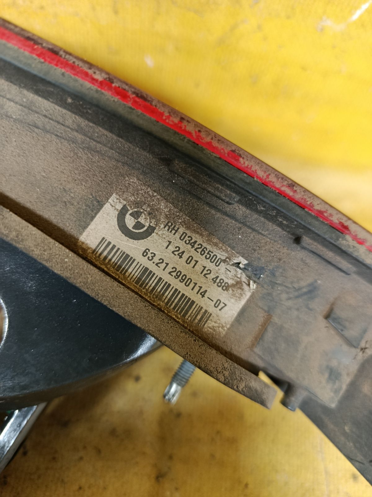 Стоп 6321299011009, 6321299011407 на Bmw X1 E84 Фото 4