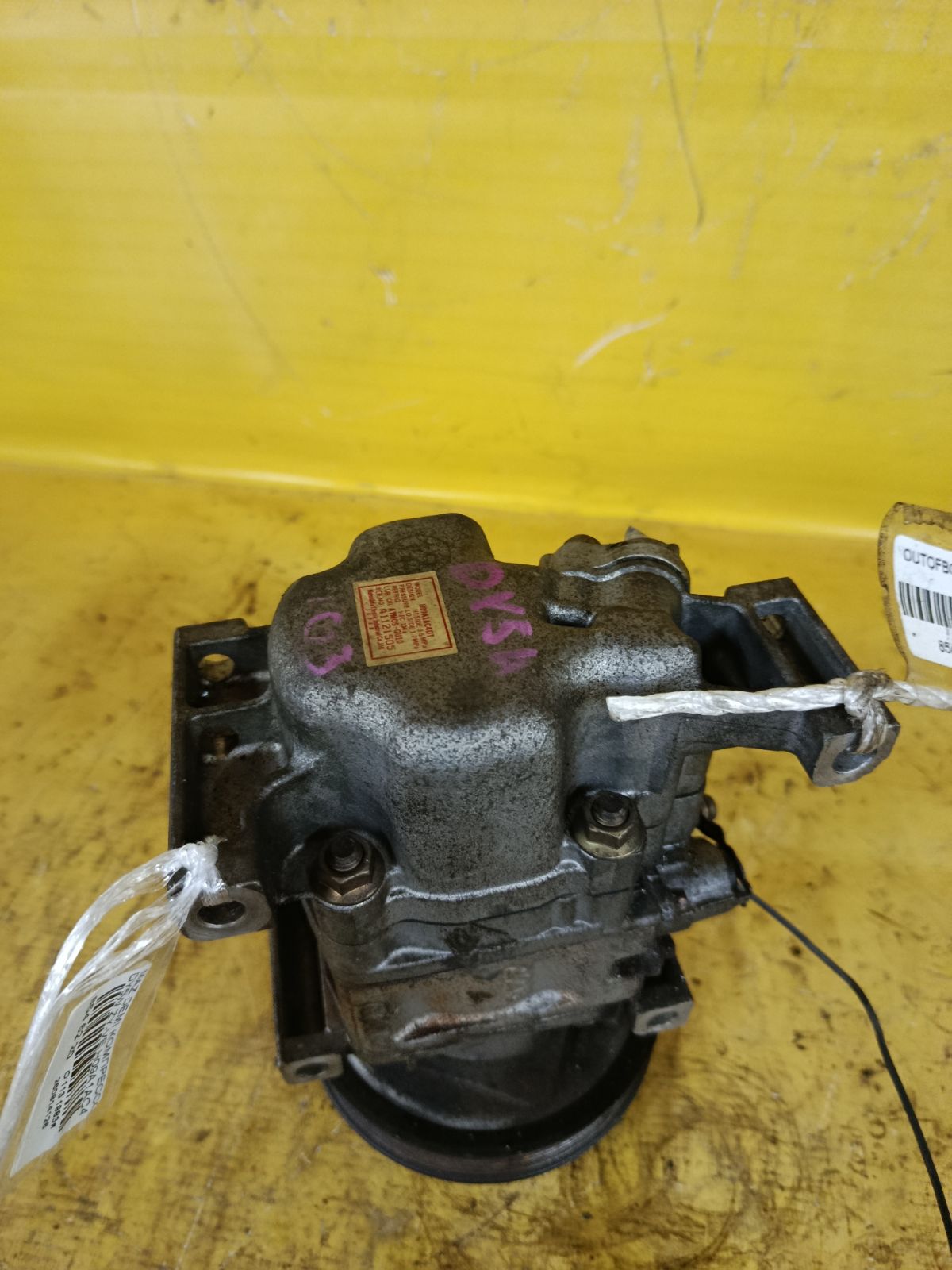 Компрессор кондиционера на Mazda Demio DY5W ZY-VE Фото 3