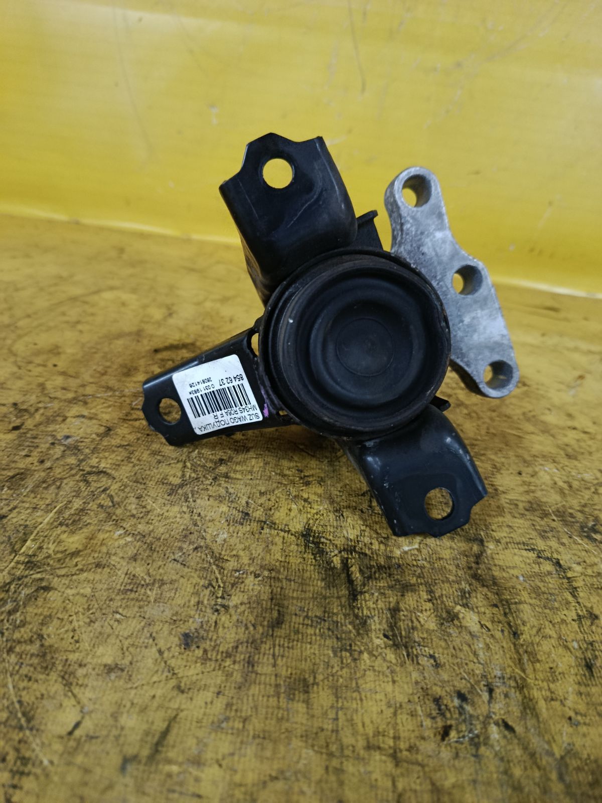 Подушка двигателя на Suzuki Wagon R MH34S R06A Фото 4