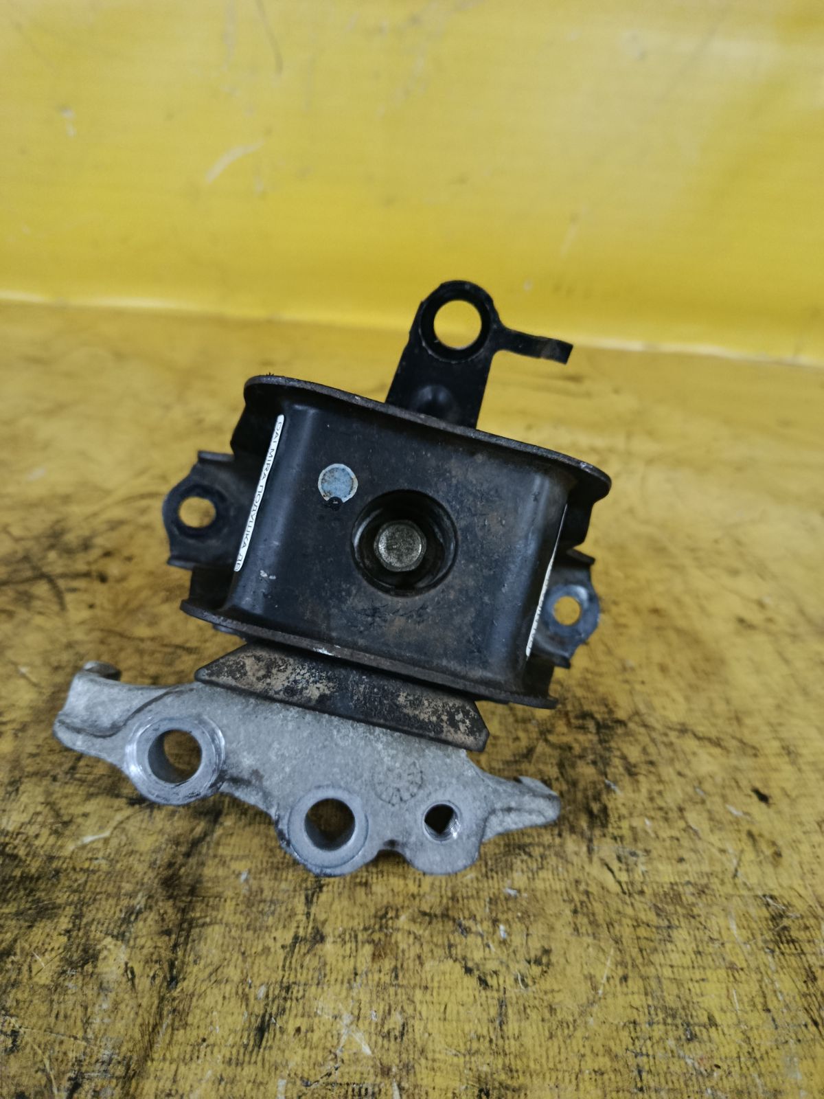 Подушка двигателя на Daihatsu Mira E:s LA350S KF-VE Фото 2
