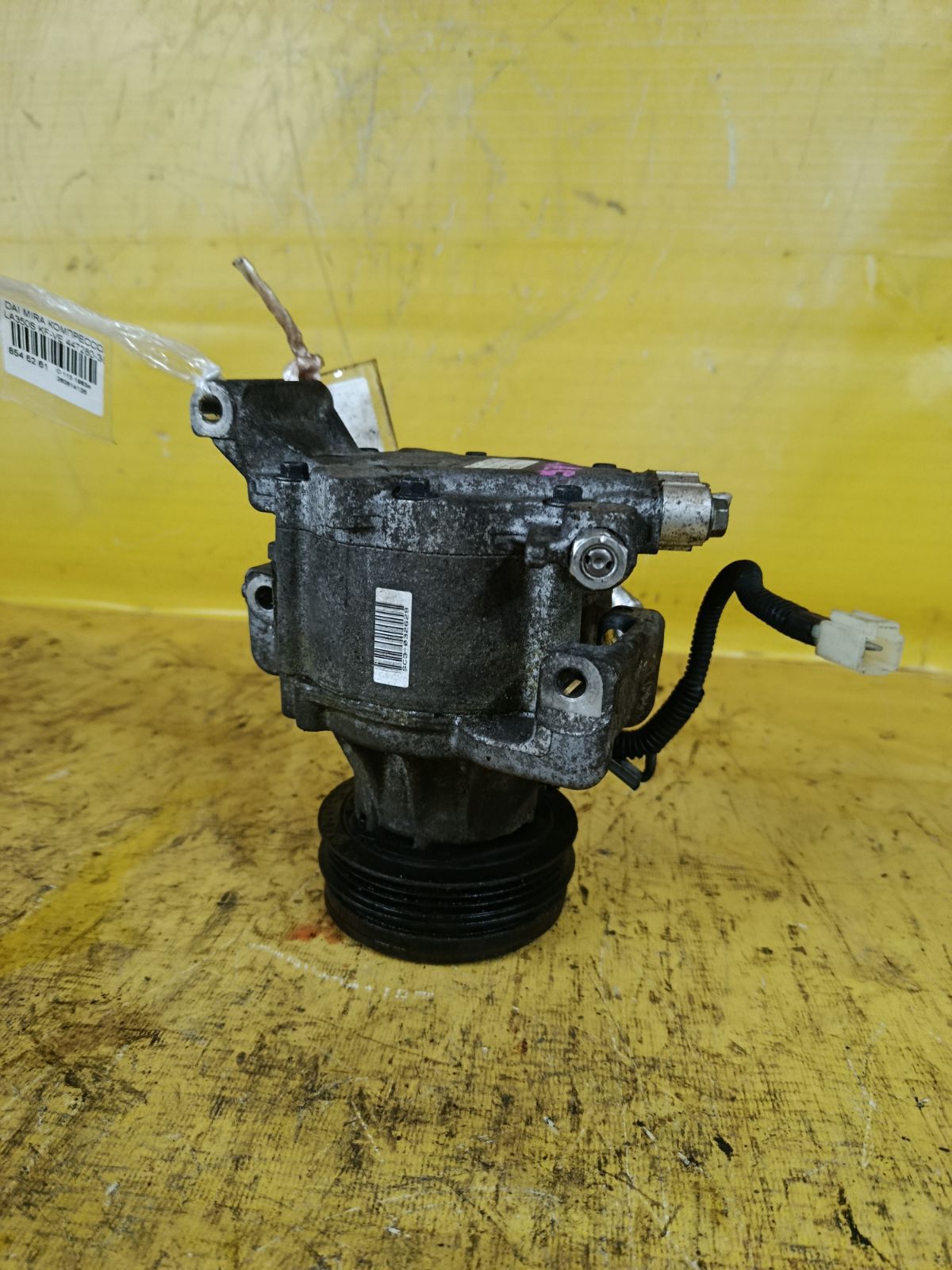 Компрессор кондиционера 447280-3810 на Daihatsu Mira E:s LA350S KF-VE Фото 2