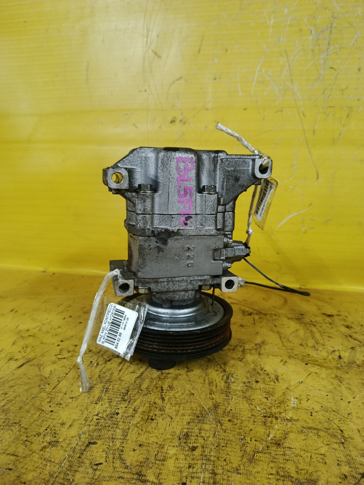 Компрессор кондиционера H12A1AX4EY на Mazda Axela BL5FW ZY-VE Фото 1