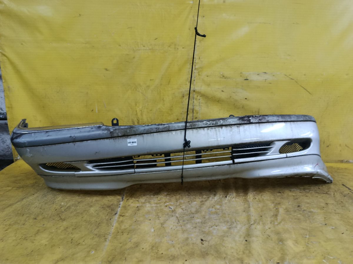 Бампер на Mercedes-Benz C-Class W202.026 Фото 1