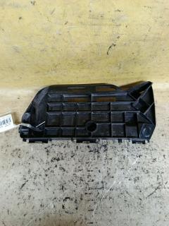 Крепление бампера на Toyota Voxy ZRR80G 52116-28231, Переднее Левое расположение