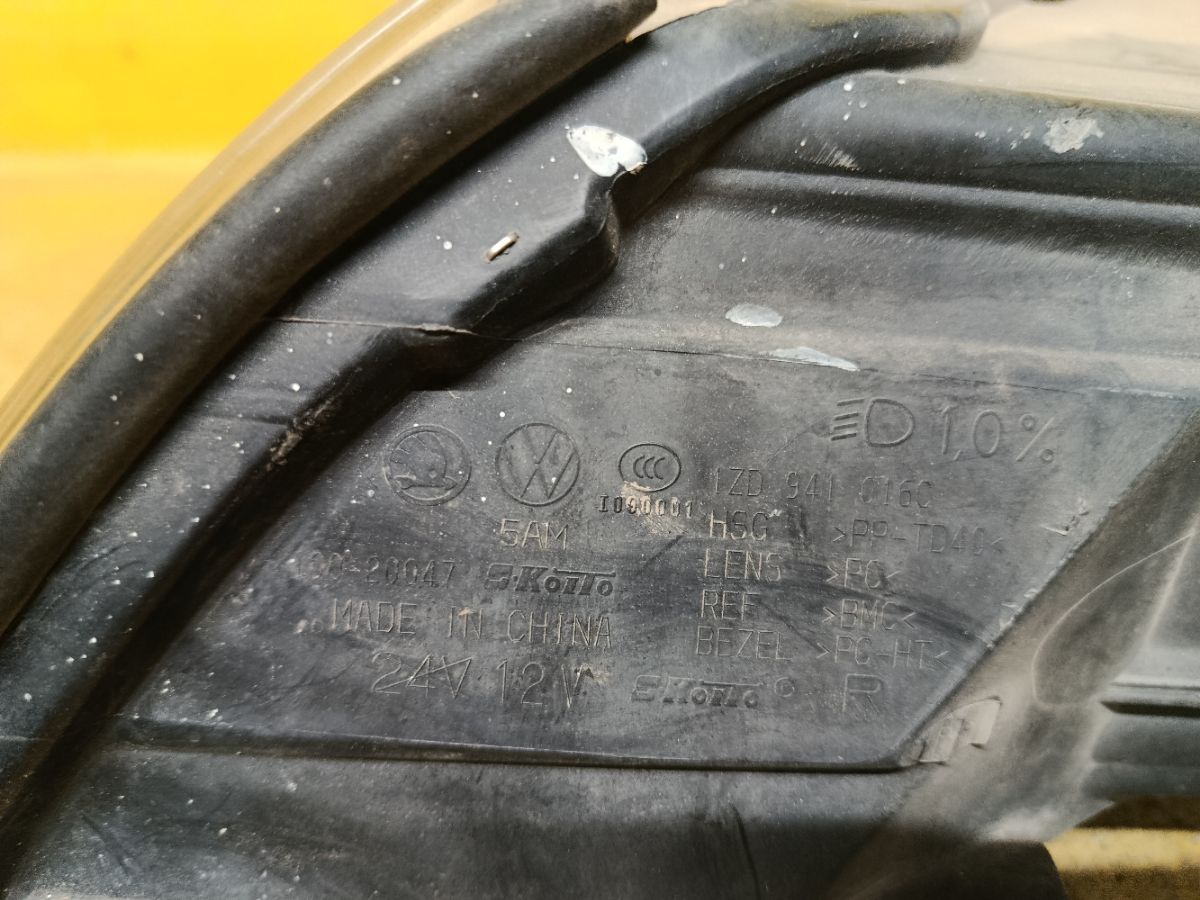 Фара 100-20047 100-20047,1ZD941016C, 1ZD941015C на Skoda Octavia A5 1Z Фото 14