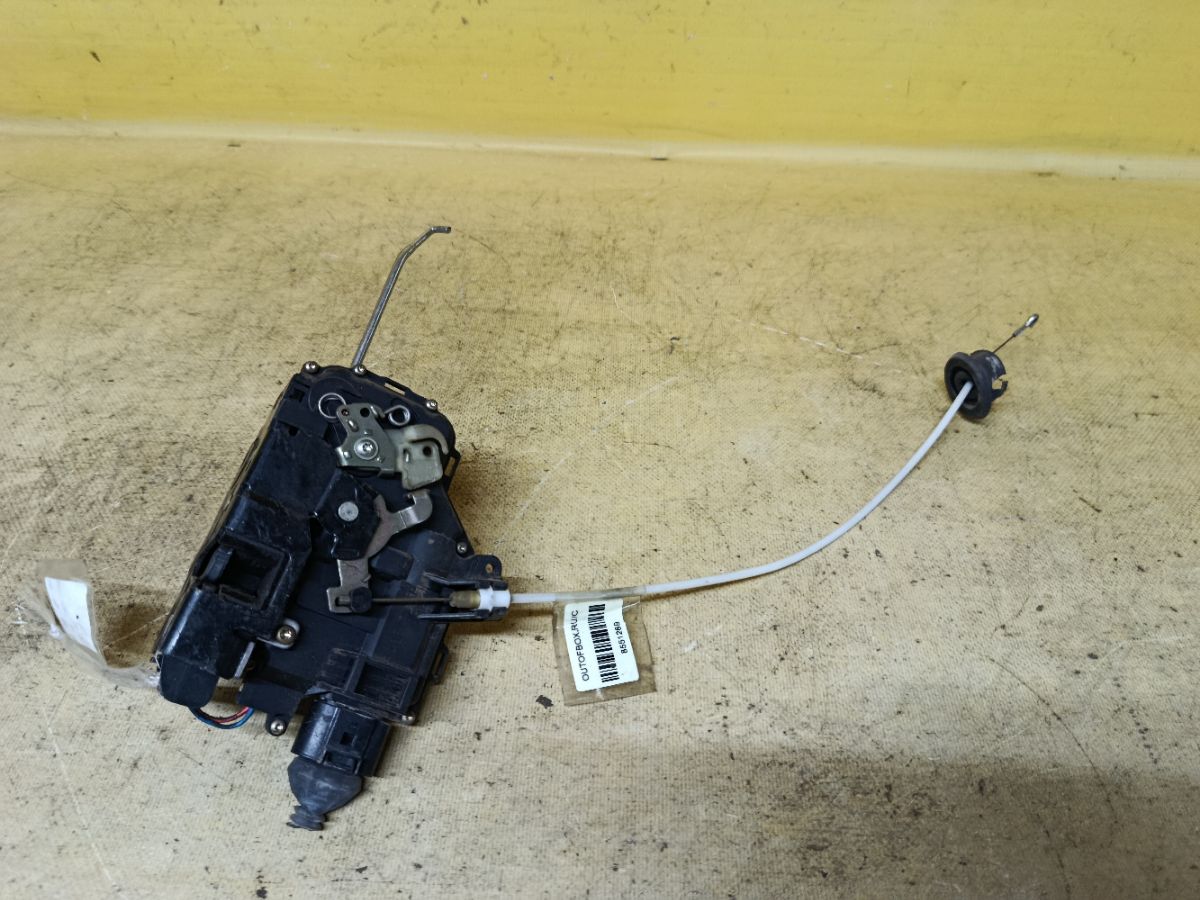Замок двери 4B1837015G на Audi A4 8E Фото 4