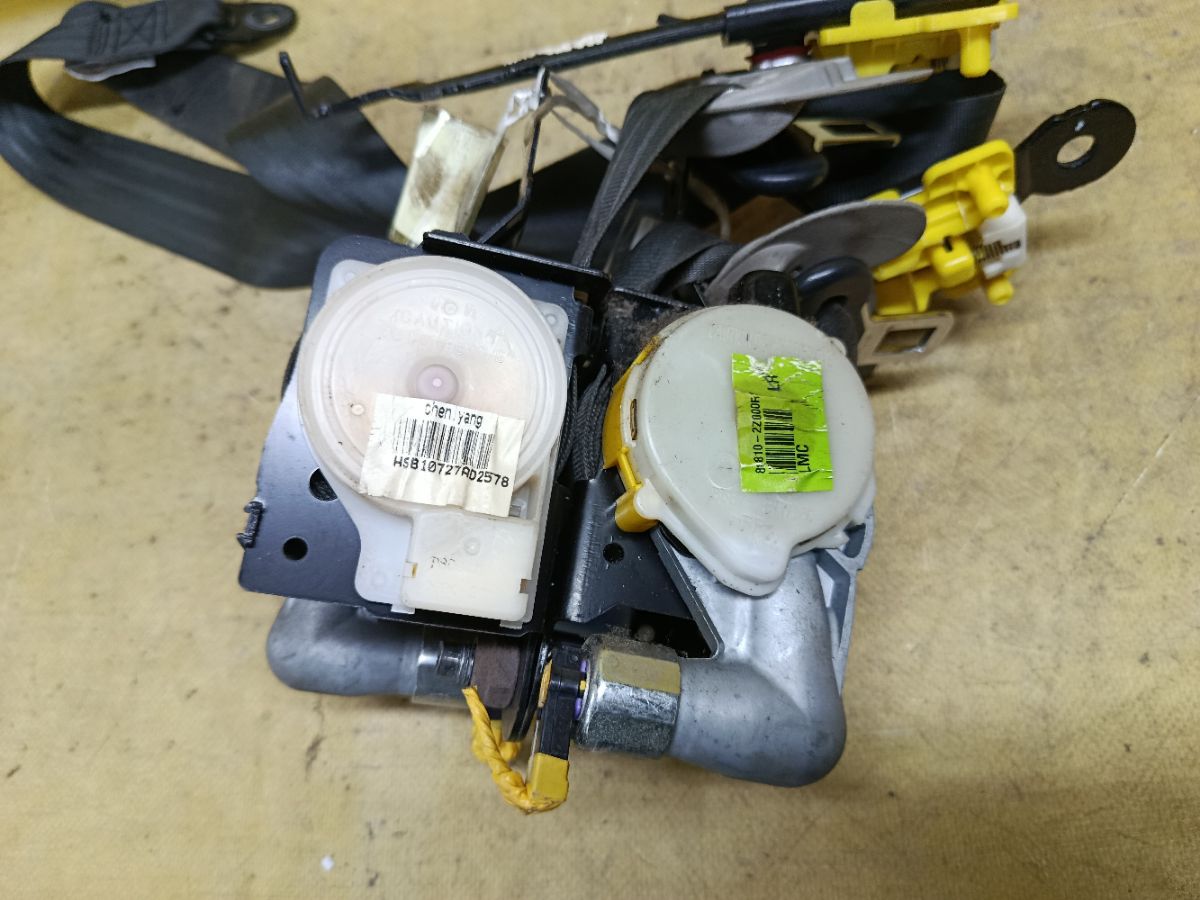 Ремень безопасности 88820-2Z000, 88810-2Z000 на Hyundai Ix35 LM G4KD Фото 4