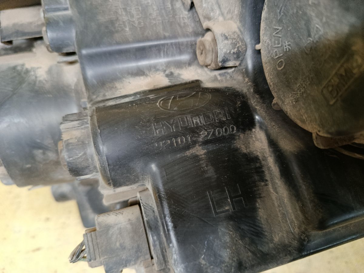 Фара 92101-2Z000 на Hyundai Ix35 LM Фото 7