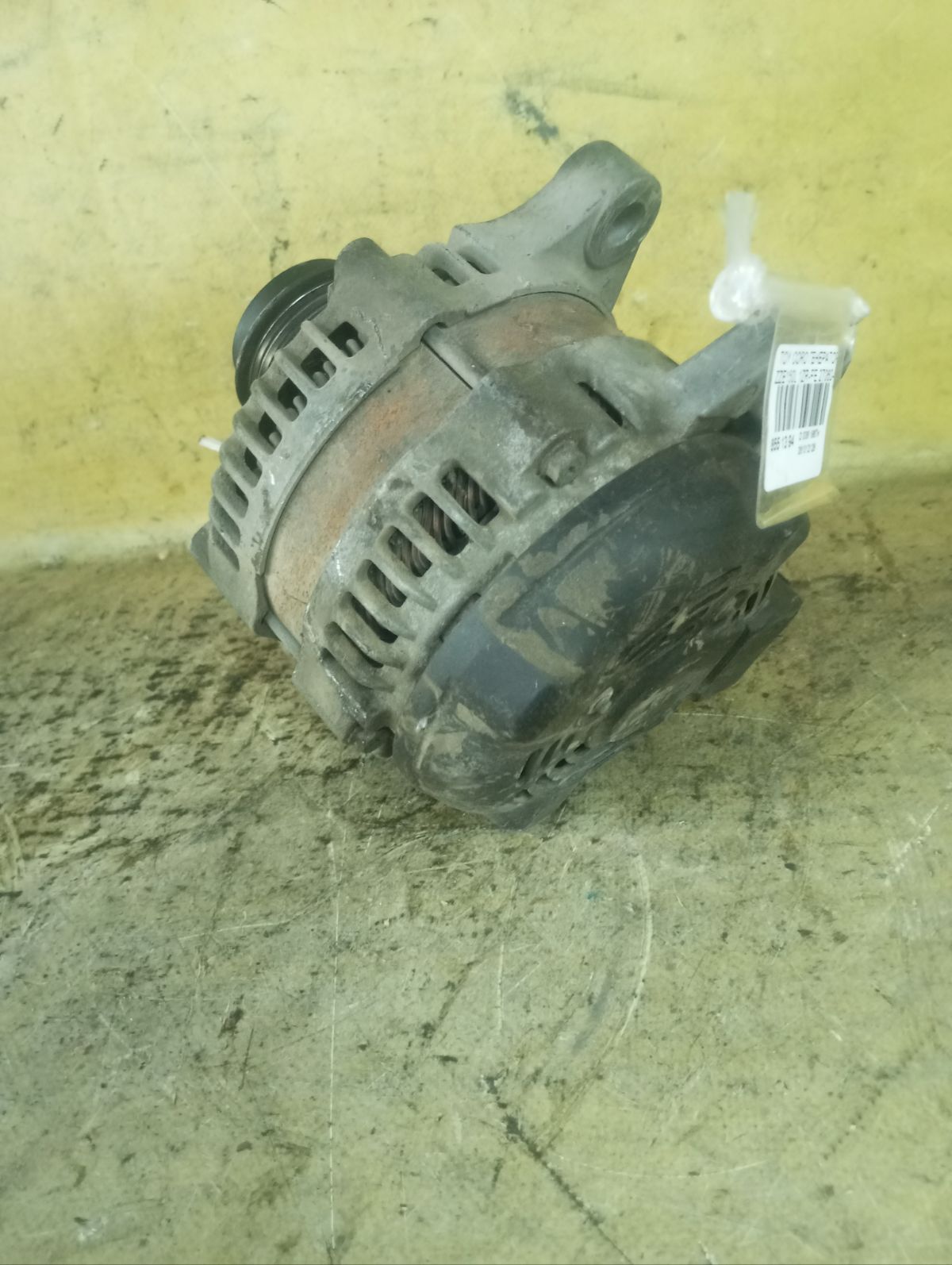 Генератор 27060-0T030, 104210-5280 на Toyota Corolla ZZE150L 1ZR-FE Фото 2