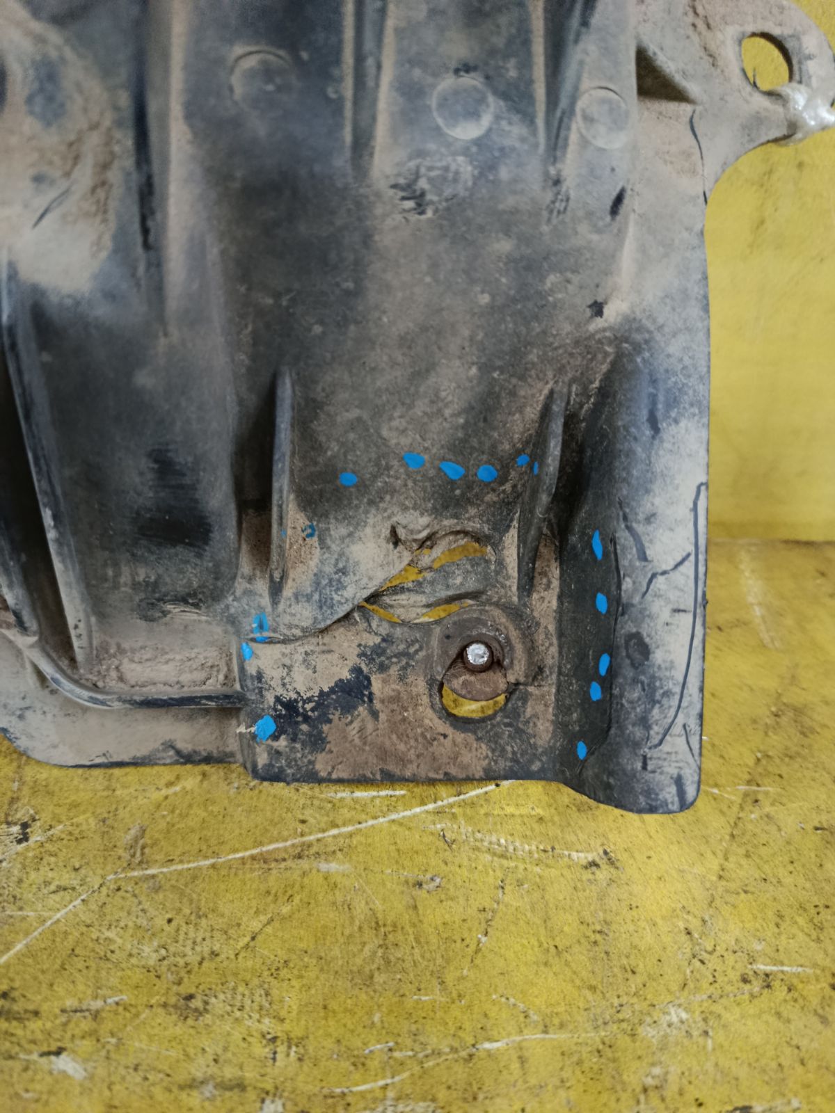 Защита бампера 51441-02300 на Toyota Corolla ZZE150L Фото 4