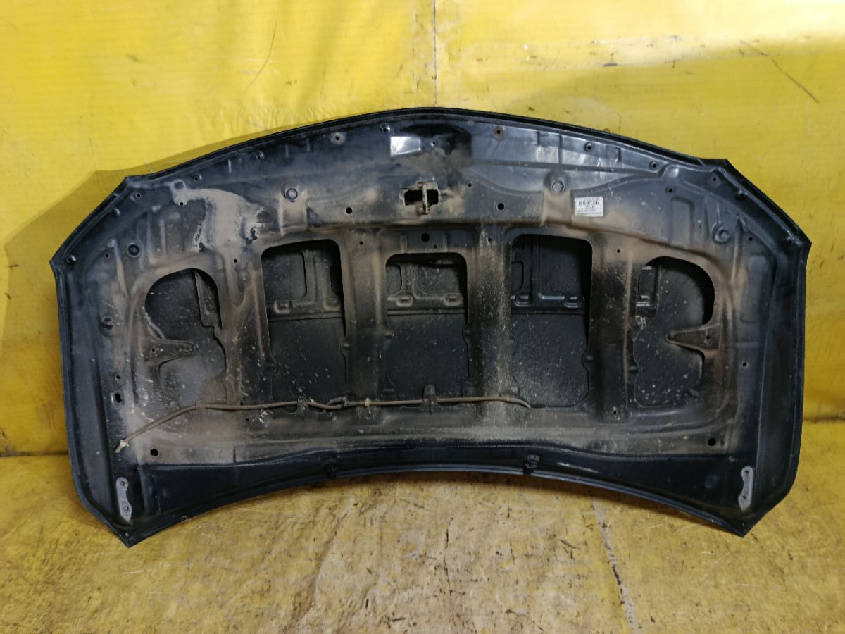 Капот на Toyota Corolla ZZE150L Фото 6