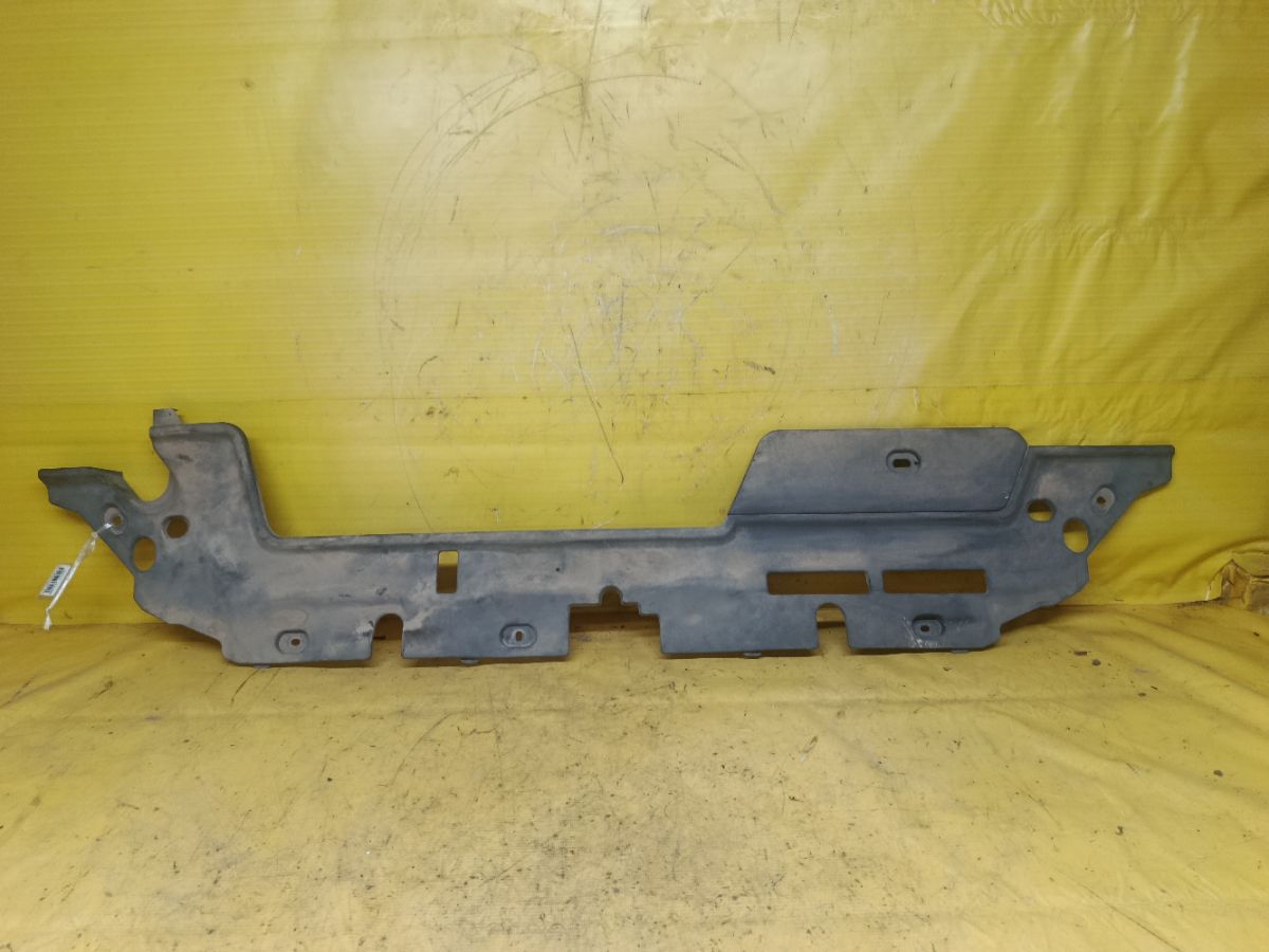 Защита замка капота 53140-02020, 85441-02030 на Toyota Corolla ZRE151L 2ZR-FE Фото 1
