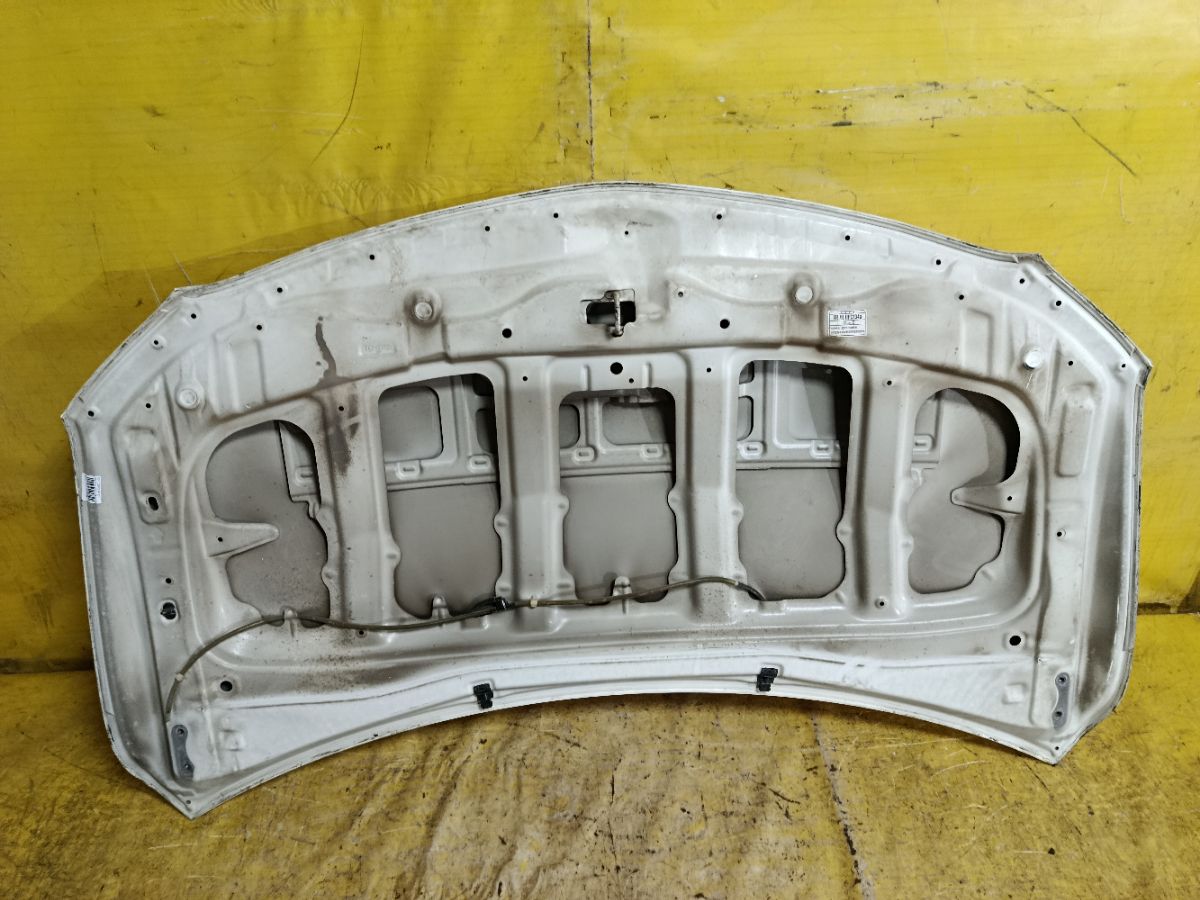 Капот на Toyota Corolla ZRE151L Фото 3