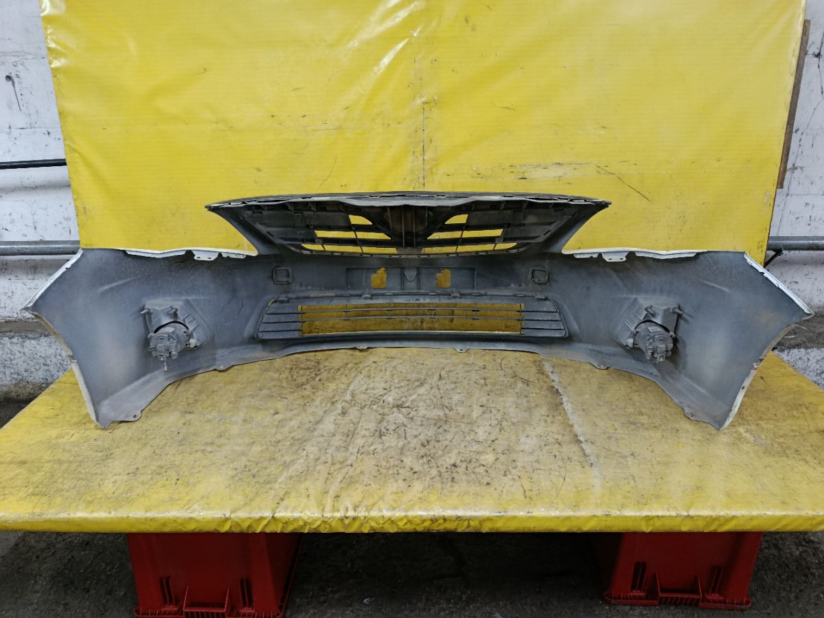 Бампер 52119-02B30 на Toyota Corolla ZRE151L Фото 16