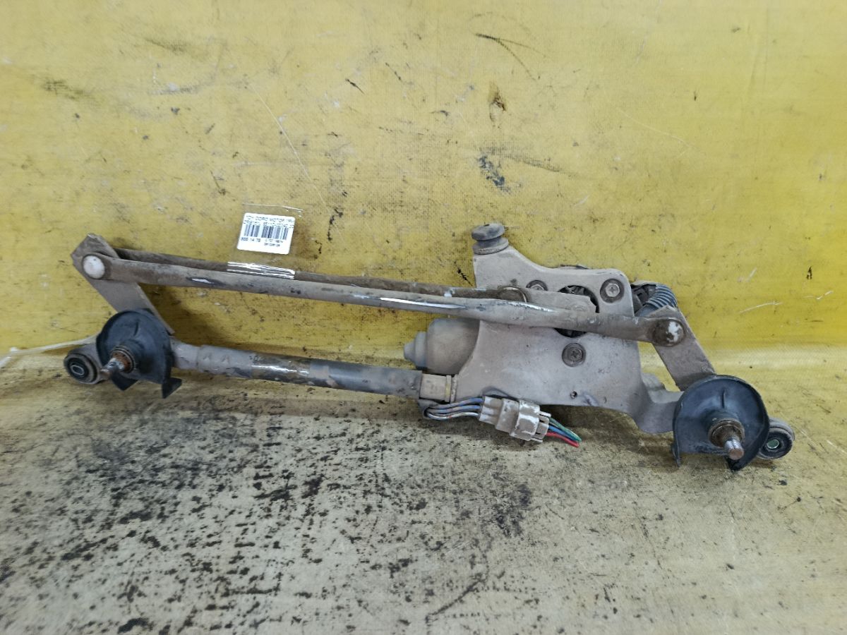 Мотор привода дворников 85110-02240 на Toyota Corolla ZRE151L Фото 3
