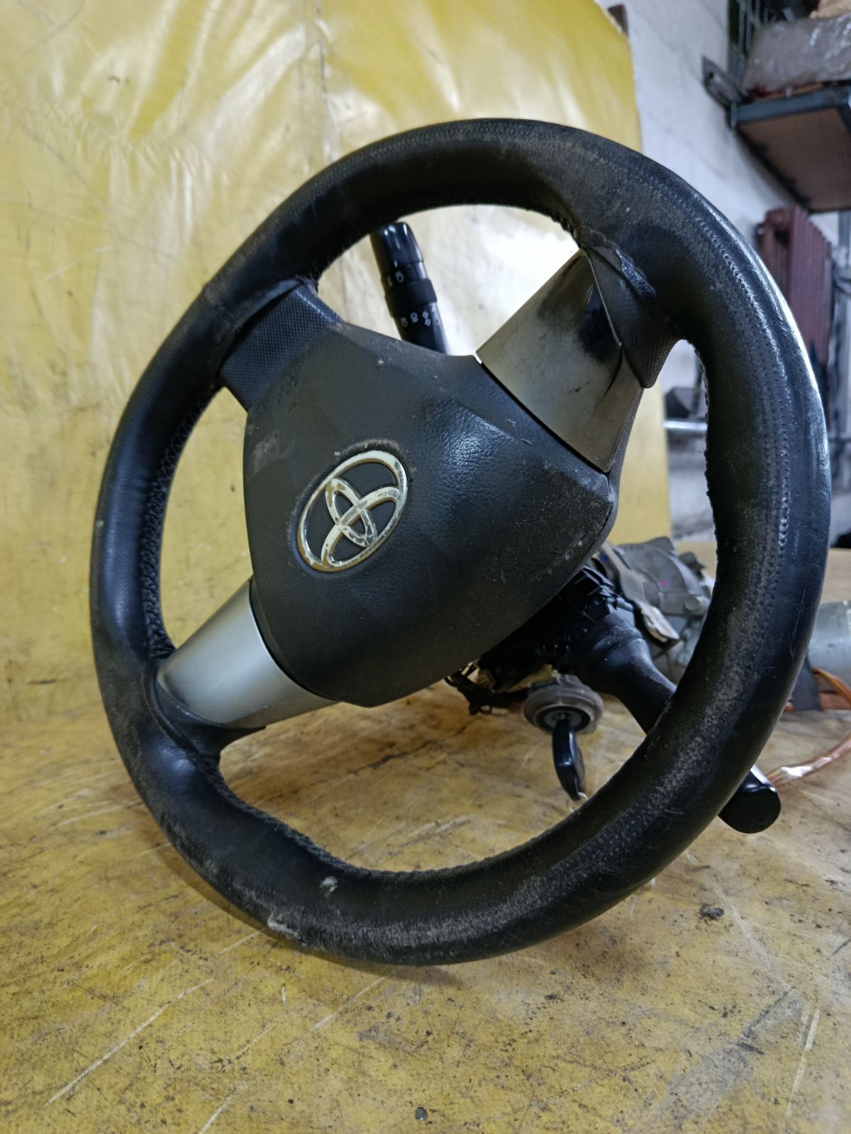 Рулевая колонка на Toyota Corolla ZRE151L Фото 2
