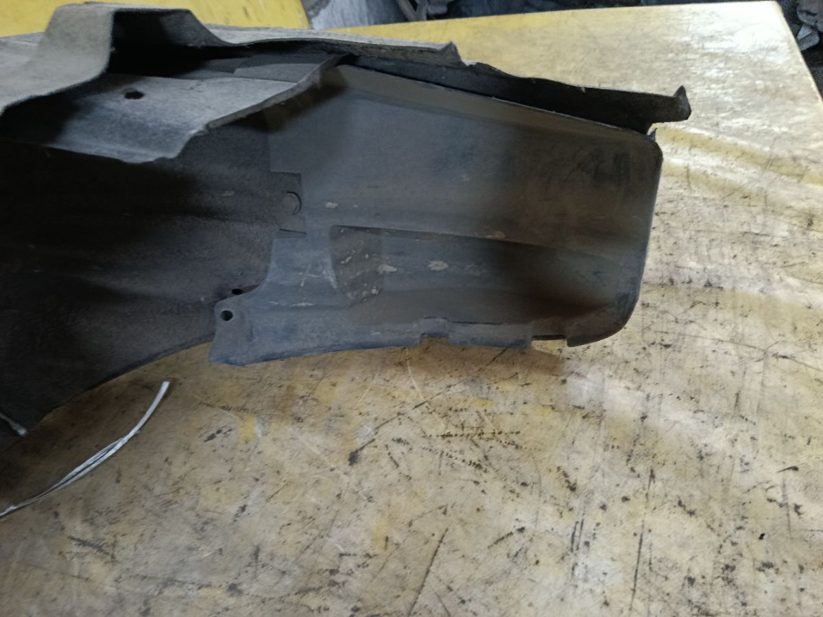 Подкрылок 52592-02150, 52591-02160 на Toyota Corolla ZRE151L 1ZR-FE Фото 4